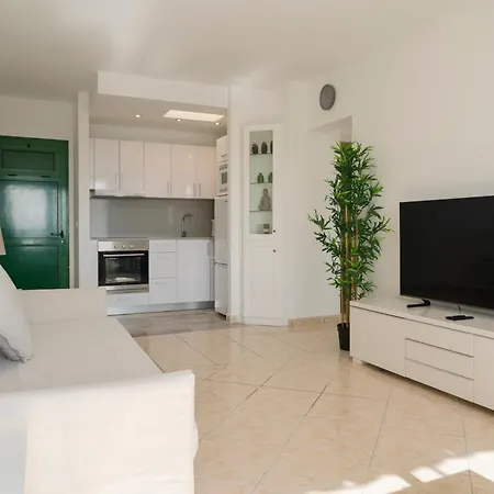 Lanzahost Casa Ken شقة كوستا تاغيسي